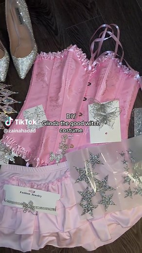 DIY Glinda the Good Witch Costume Ideas