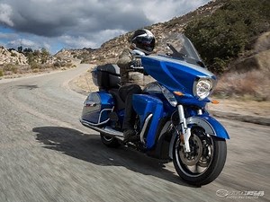 2014 Victory Cross Country Tour - V-Twin Touring Part 2 - MotoUSA