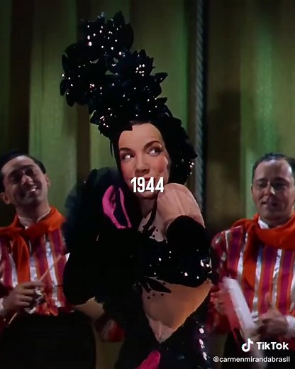 Carmen Miranda Banana no TikTok