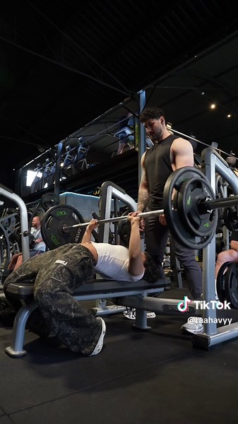 Push Day Workout: Bench, Shoulder Press & More