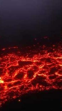 Hawaii: Why there are volcanoes in the middle of the Pacific - 12 #shorts