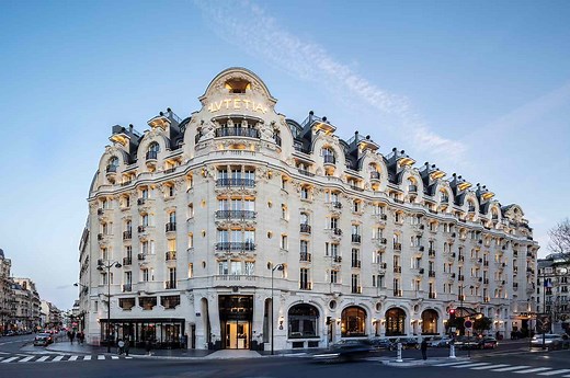 This Historic Palace Hotel in Paris Has an Indoor Pool and Suites With Panoramic Eiffel Tower Views—Here's What It's Like to Stay