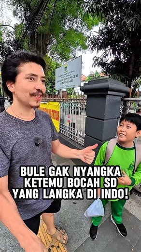 BULE KETEMU BOCAH SD LANGKA! 😱 #reaksibule #shorts #viralvideo