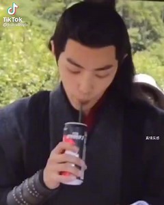 61K views · 4.4K reactions | Yibo: Ay no! Se le salió el refresco  pero igual así lo quiero  藍藍藍藍 #XiaoZhan #WangYibo | Poseidos Por La Demonic Cultivation | Facebook