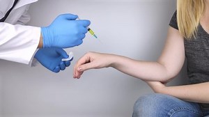 Orthopedic Surgeon Gives Injection Wrist Treatment Stock Footage Video (100% Royalty-free) 1057268113 | Shutterstock