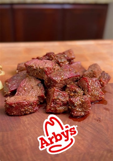 My Copycat Version Of Arby’s Steak Nuggets and Steak Nugget Sandwich. Made with Chuck Flap from 1855 Beef and seasoned with PS Seasonings Prime Time seasoning. Smoked on my Lonestar Grillz @Arbys @1855 Black Angus Beef @PS Seasoning @lonestargrillz.com #steak #wegotthemeats #arbys #meat #fyp