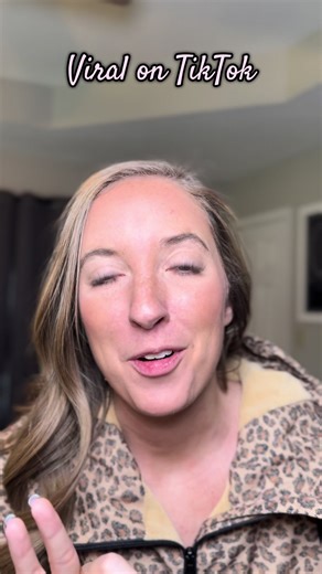 Fleece Lined Rain Jacket for Stylish Weather Protection