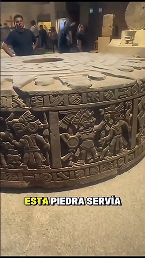 La Piedra de Tizoc: El Monumento que Cuenta la Historia Azteca 🗿