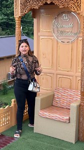 Most luxurious and beautiful houseboat in kashmir || Taj mahal se kam nhi hai yeh houseboat || Harmukh houseboat (nigeen lake) | DESI INDIA