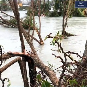 MARSH HARBOUR, BAHAMAS (24X7 NEWS INTERNATIONAL) Dramatic rescue of hurricane Dorian victims. Dangerous and risky escape from trapped area paid off for those seen here as they make it to safety. #hurricanedorian #news #bahamas #hurricanerescue #hurricanevictims #marshharbour #hurricaneseason2019 #marshharbourbahamas #thebahamas #dorian #hurricanedorian2019 | 24X7 News