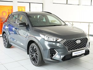 🧡 Approved Used Hyundai 💙 2020 Hyundai Tucson 1.6 CRDI 48V MHD 136 N LINE 5DR 2WD Only 29,794 miles! £21,734 Hyundai Tucson 1.6 CRDi 48V MHD 136 N Line 5dr 2WD Are you in the market for a stylish and reliable SUV? Look no further than the 2020 Hyundai Tucson N line CRDi MHEV! This car only has 29,794 miles on the clock! The N Line Trim level offers a sleek and sporty design, with features like 19 inch black gloss alloy wheels, a unique grille, and N Line interior finish. With a 1.6 diesel mild