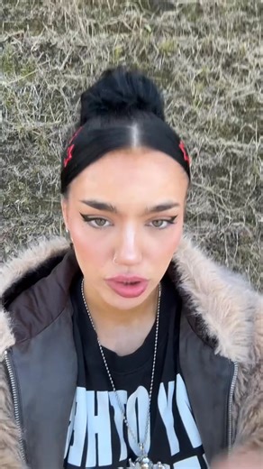 von hinten existiere ich eh nicht, wer will dutt tutorial??😍💓💞💕😘🙈 #dutt#hairfail#mandukyo#olgapark | Mandukyo Cool