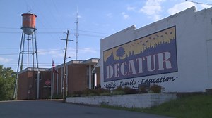 Decatur votes to allow the sale of alcohol