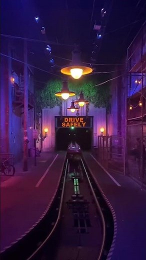 Woman Gives Birth on Rock 'n' Roller Coaster