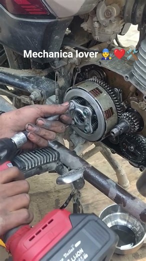 mechanica lover 🧑‍🔧♥️🛠️ #mechanic #racing #smartphone #youtube #video #automobile