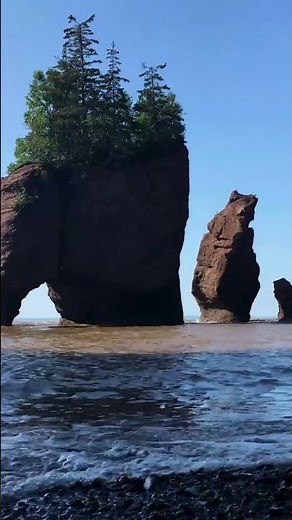 Bay of Fundy: Home of the World’s Highest Tides & Stunning Coastal Wonders
