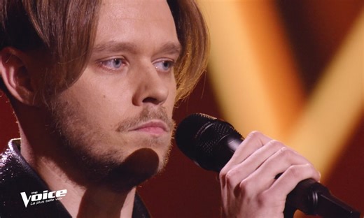 The Voice 2026 - Jérémy Simon chante "Rétine" d'Amir (Audition à l'aveugle)