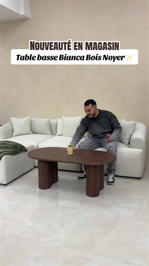 Table basse Bianca en bois noyer élégant pour salon