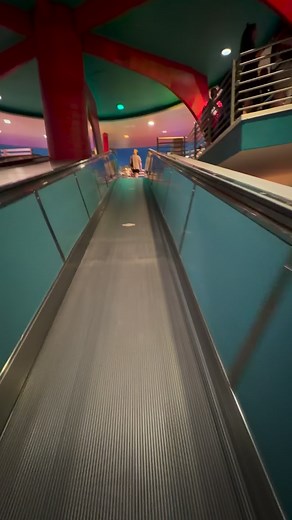 The Tomorrowland Transit Authority PeopleMover! | See WDW