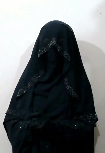 Muslim mistress fiza in full abaya hijab femdom