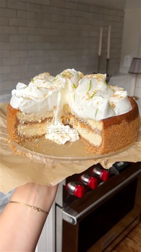 Key Lime Pie Cheesecake!
