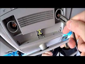 How to change the bulbs in the celing in a Seat Altea (XL)