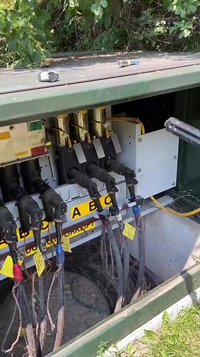 291K views · 936 reactions | Energizing primary cable via a vacuum pad-mount switchgear! #highvoltage #substation #padmount #electrician #27.6kv @highvoltage_industriesPosted by @substation_adventures | High Voltage Industries | Facebook