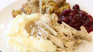 Rich and Creamy Mashed Potatoes make the perfect side dish to go with any meal! Loaded with sour cream, butter, heavy cream, AND milk these potatoes are rich, creamy, and fluffy! This post includes 7 (yes, SEVEN!) different variations of mashed potatoes, plus what to do with the leftovers. Perfect for Christmas! Recipe: https://chefsavvy.com/creamy-mashed-potatoes/ | Chef Savvy