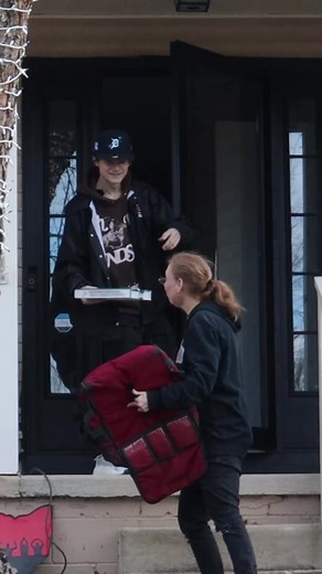 Giving Weird Tips to DoorDash Drivers😂 | Connor McCloskey