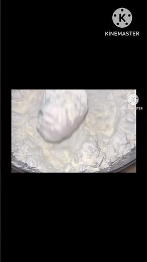 Fluffiest Squeaks Ever Cornstarch Eating ASMR Video #cornstarch #cornstarchasmr #cornstarchsqueaks