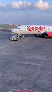 Spicejet airlines flight runway #instagram #reels #viral #tranding #india | Arun Yadav