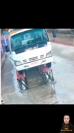 من وجهة نظرك مين اللى غلطان اللى طلعها ولا ابو صدر واسع😂 | رعبMahmoud elhoseny