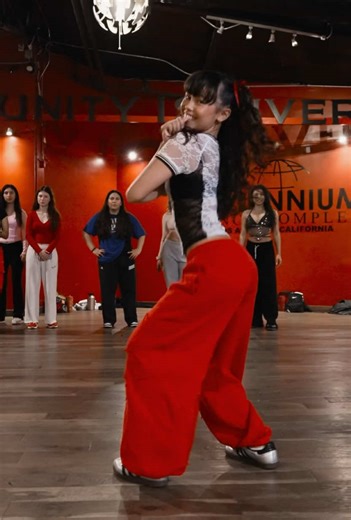 Kylie Cantrall's Dance Moves in the Goodie Bag