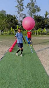 1.9M views · 17K reactions | Who will score 40 first 磊 | Creative Challenge | Facebook