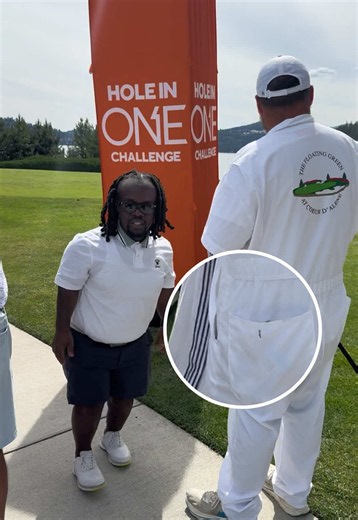 Reese’s Layered Bar Caddie Surprise at CDA Barstool Classic
