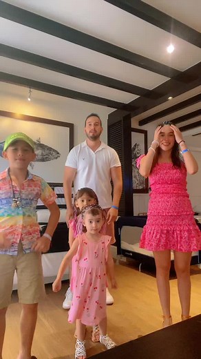 Diversión en Familia: Los Molina Bailando