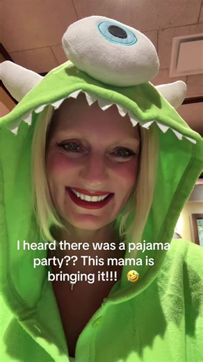 Pajama Dance Party anyone?? @legolandflorida | pijama party