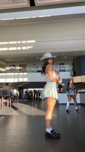 a tipsy rwt fit @Beyoncé