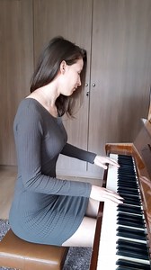 Hello Everyone :D For the next 5 Fridays I will upload 5 of my own compositions (short versions only). I wonder which your favorite would be. The full version of the winning song will be available on youtube on May 28. Stay tuned! Here's the first one: Boogie for Weber Copyright in process 😉 Have a nice weekend! | Cili Marsall