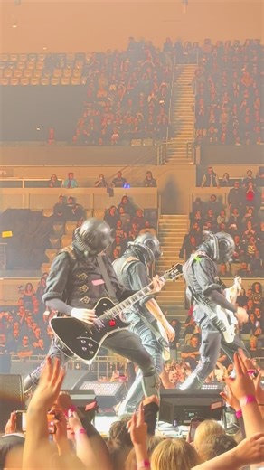 Square Hammer Performance Highlights