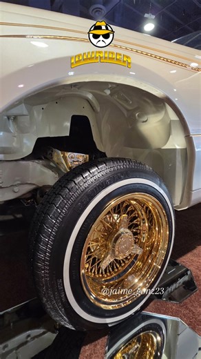 Lincoln Towncar looking super clean!!