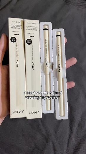 Essential Eyeliner Tips for Flawless Make-Up