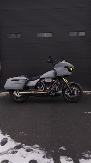 THE DYNA DUDE on Instagram: "2025 ROAD GLIDE $38,500. 1500 MILES. 125hp/140tq Fresh build and dyno at Sowder Speed Shop in Bristol, CT. All receipts in hand. Financing available. -117” -Impact Wiring Solutions ECU -Fuel Moto jackpot riot rtx exhaust -Feuling cam plate and oil pump -VTP manifold -Redshift 528 cam -Feuling race series lifters -S&S tappet cuffs -SE adjustable pushrods -S&S comp ramp -GMR 6.2 Injectors -Ken’s factory intake -Trask powerplate -Clarity derby cover -Geezer Engineering