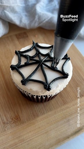 317K views · 1.6K reactions | Cute and easy desserts to serve at your Halloween party! Thanks, @cake_me_home_tonight | Tasty | Facebook