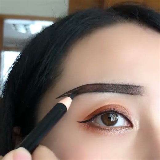 eyeliner makeup tutorial for beginners/Best Makeup Transformations