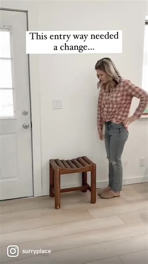 Custom stain mix: Apply 2 coats of stain. 1/2 cup mixwax weathered oak, 1/2 cup old masters pickling white, 1/4 cup minwax provincial. #refinishedfurniture #furniturerehab #relovedfurniture #paintedfurniture #furnituremakeover #upcycledfurniture #furnitureartist #furniturerestoration #furnituretransformation #diyproject #diywin #diydecor #diyer #hgtvhandmade #hgtvhandmadehome #diyprojects #diylife #diymom #diyhomeprojects #whiteoak #rusticoak #woodconsole #consoletable #entrywaytable