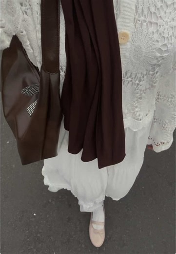 Tas Shoulder Cantik dan Terjangkau untuk Wanita