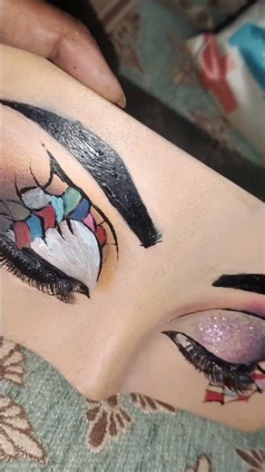 how to apply defferent horror eyeshadow design eyemakeup Tutorial