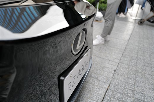 価格高騰前に狙うべき「旧型レクサス」10選。信頼性・快適性・高級感を兼ね備えた名車たち。とくに90年代のモデルには要注目、現行モデルにない魅力とは