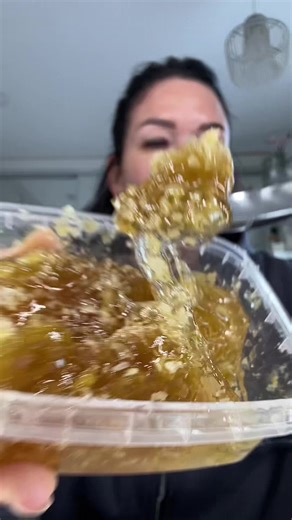 Discover the Benefits of Raw Honey from the Hive